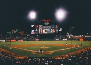 开云官网-冰与火的对决，芬兰新星闪耀，欧冠半决赛上演火力压制塞维利亚