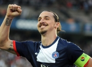 开云平台-当大苹果城的坚韧照亮浦江夜空，詹姆斯关键先生本色与尼克斯的翻盘启示