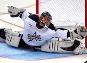 开云体育官方网站-宿命对决与时代传承，詹姆斯关键先生本色助湖人强势晋级，骑士虽败犹荣